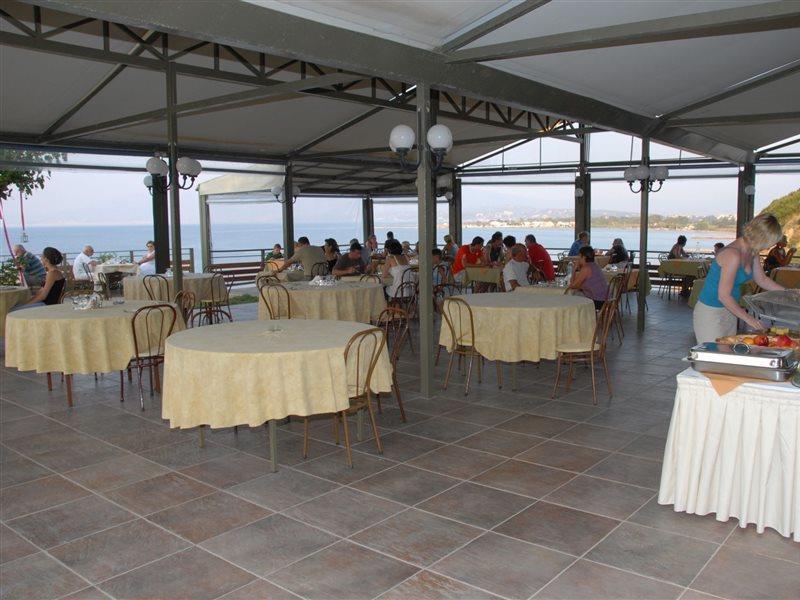 Niforeika Beach Hotel Exterior foto